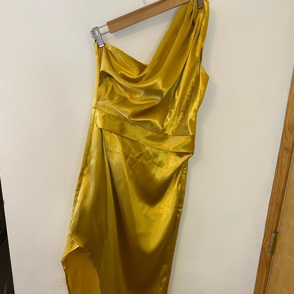 Nwt Rosedress Gold Goddess One Shoulder Satin Midi Dress — image 7 of 8